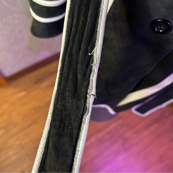 Elegant Black and White Women's Coat Boston Proper S leather coat - Picture 9 of 12